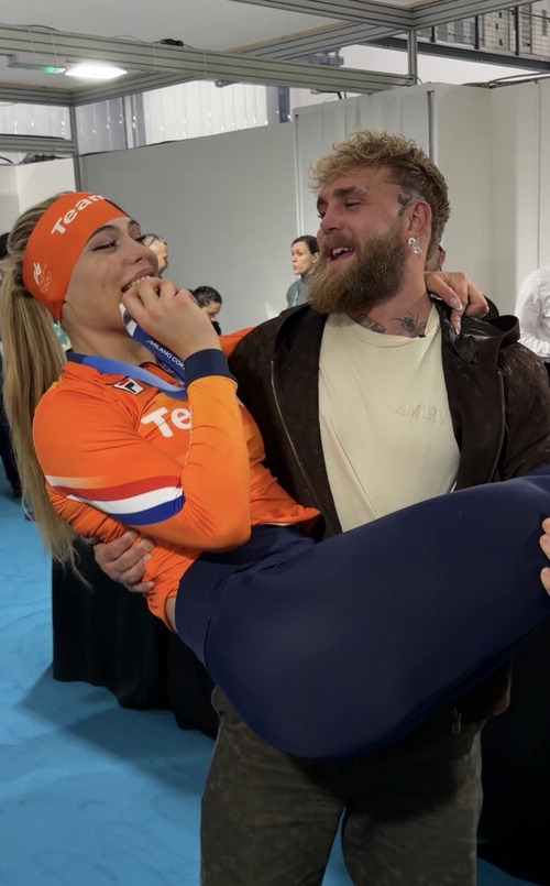 '유튜버 복서' 제이크 폴 연인 전용기 외조에 금메달로 화답