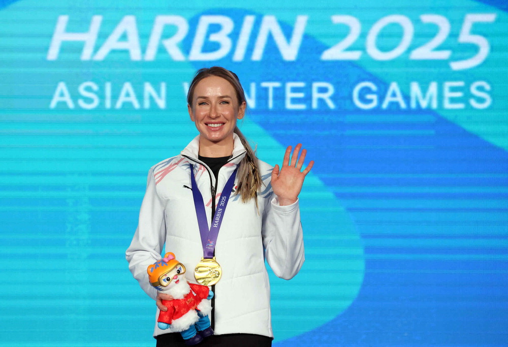 소속팀 없는 압바꾸모바 "유럽 현지서 자비 훈련"