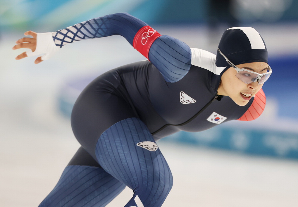 이나현 女 1000m서 몸풀기…빙속도 예열 완료