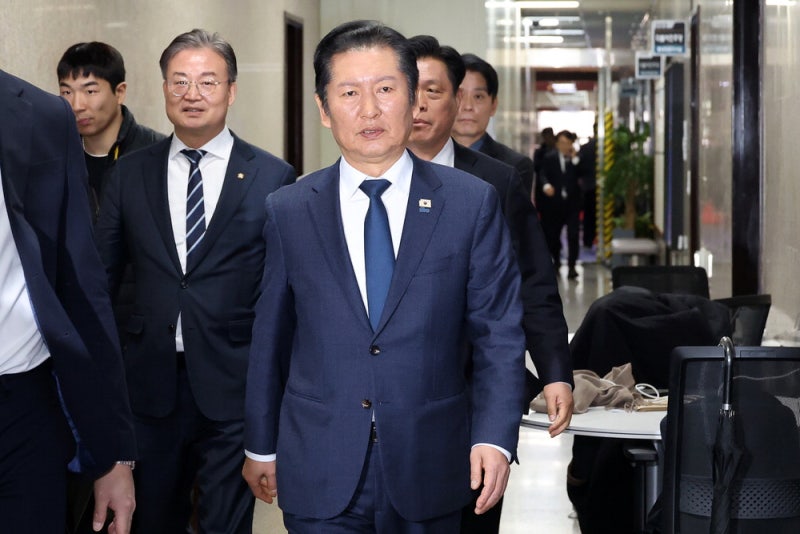 민주·혁신 합당 결국 불발 … 정청래 "지방선거 전 중단"