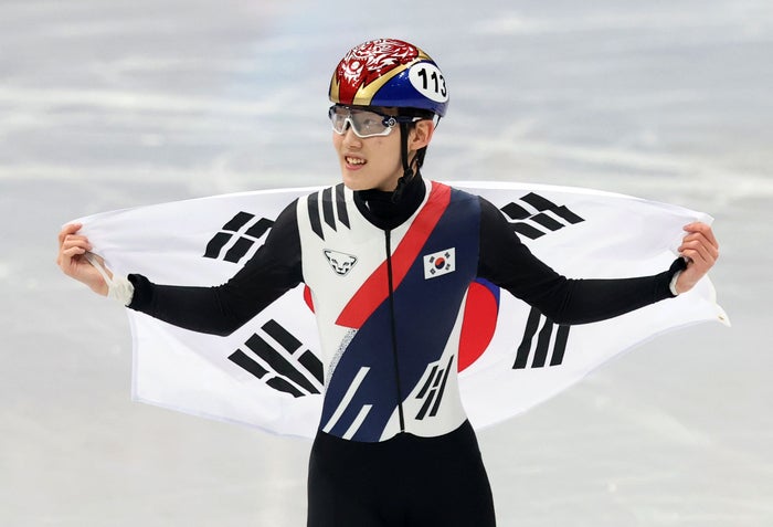 쇼트트랙 막내 임종언, 남자 1000m 동메달…한국 빙상 첫 메달 획득