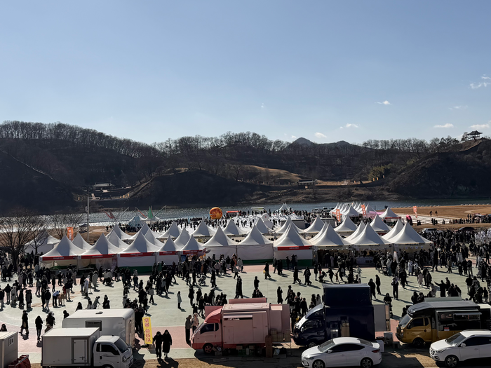 5일간 2억5천만원 벌고 미국에 수출까지…34만명이나 다녀간 공주 군밤축제