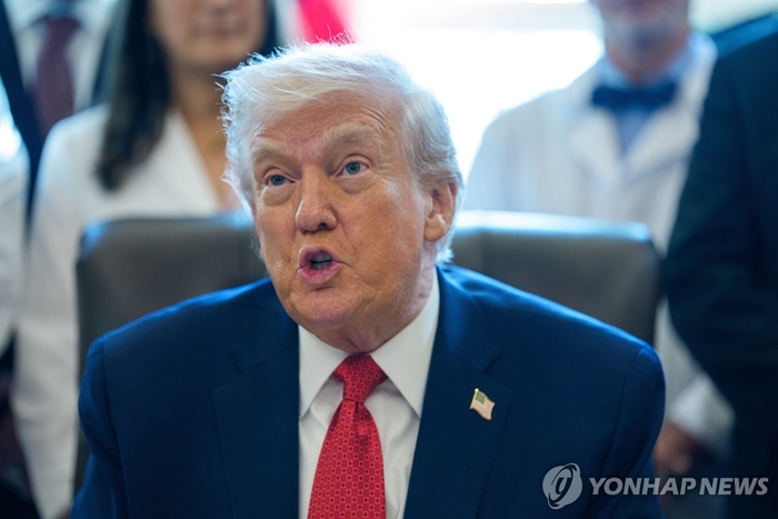 이란, 호르무즈 해협 잠시 폐쇄