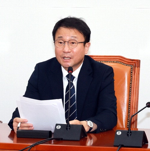 사법개혁법 밀어붙이는 민주 … 무제한토론 차단카드도 꺼내