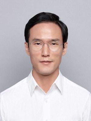 조현범 한국앤컴퍼니 대표이사 사임