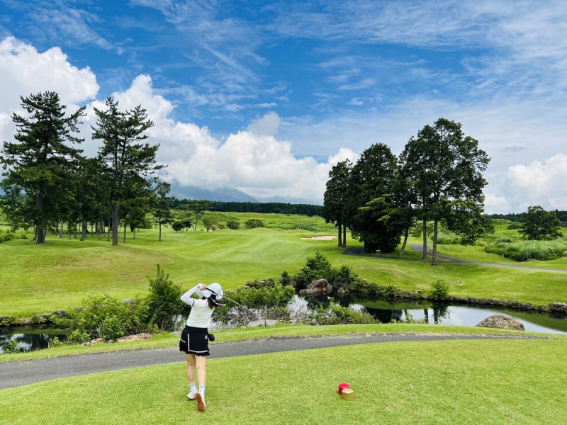 시리도록 맑은 해발 800m 대자연 … 日규슈 골프축제서 라운딩은 곧 낭만
