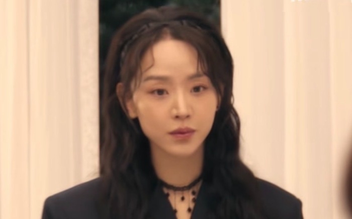 신혜선 주연의 범죄 스릴러 시리즈 ‘레이디 두아’가 지난주 전 세계 넷플릭스 시청자들이 가장 많이 본 비 영어 쇼로 꼽혔다. [사진출처 = 영상캡처]