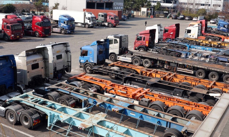 정부 기름값 잡기 안간힘 … "최고가격제 2주 단위로 고시"