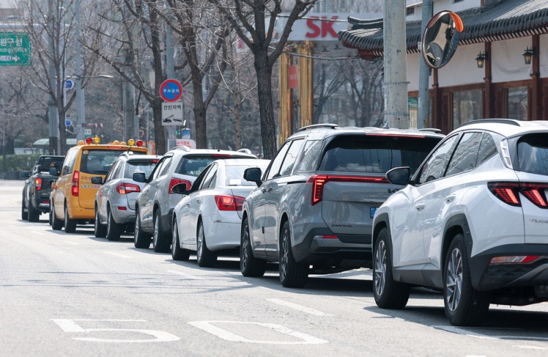 정유사 공급가 '꽁꽁' 묶고, 폭리 주유소 단속까지