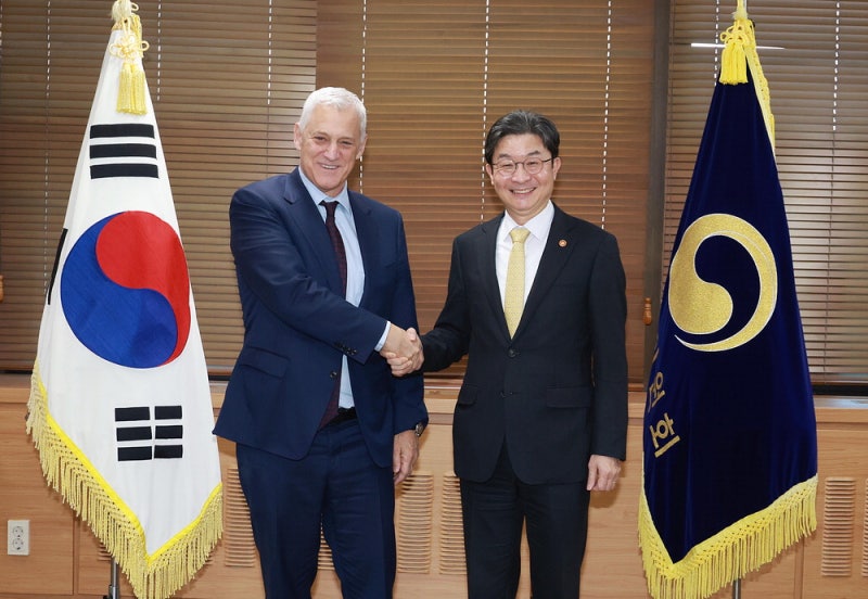 [포토] SC그룹 회장 만난 금융위원장