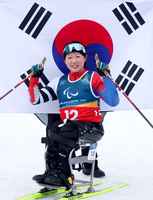 단일 대회 개인 메달 5개…김윤지, 韓스포츠 새역사