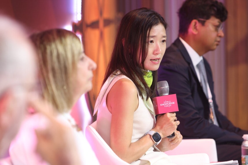 쭝위안 조이 류 미국외교협회 중국연구 선임연구원이 지난해 9월 서울 중구 신라호텔에서 열린 제26회 세계지식포럼에서 발표하고 있다. 매경DB