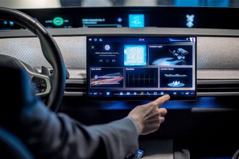 삼성 하만의 변신…오디오 넘어 차량용 SW 경쟁 뛰어들어