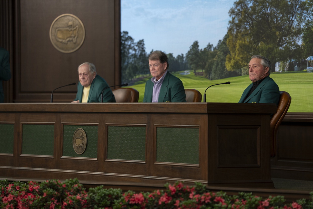 "350야드 드라이버샷, 골프본질 흐려 … 비거리 줄여야"