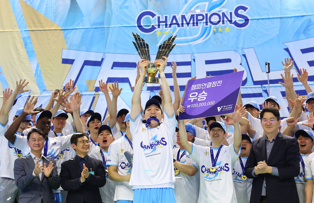 대한항공, 2년만에 V리그 정상