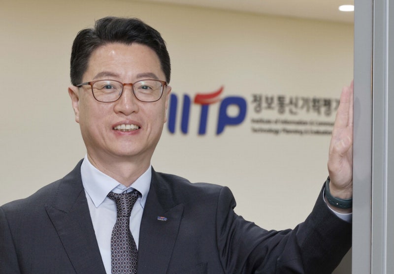 "피지컬AI 모델부터 반도체까지 … 新기술 뒷받침할 R&D 올인"