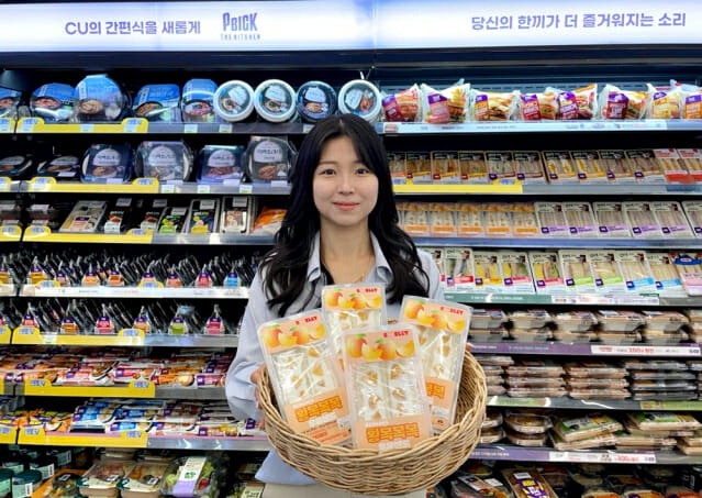 [포토] 샌드위치에 과일이 듬뿍