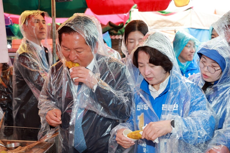 與 '오뚝유세단' 서울·부산行 … 野, 충청 찾아 중원표심 공략
