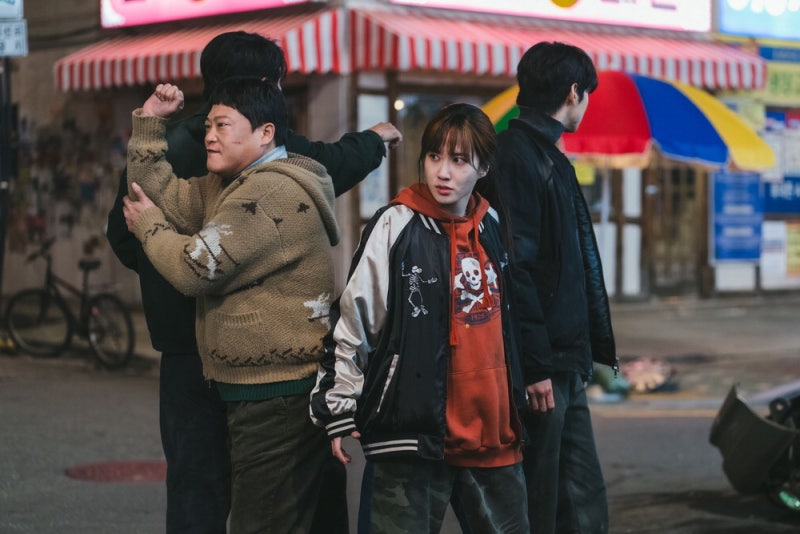'허당' 초능력자들, 세상의 종말에 맞서다