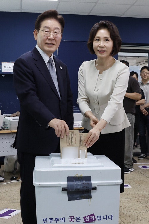 李, 삼청동서 주소지 '인천 계양을' 선거 참여