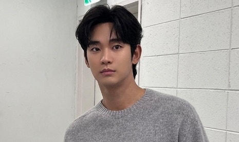 억울한 누명 벗은 김수현, 1년 만에 활동 재개…가장 먼저 한 일
