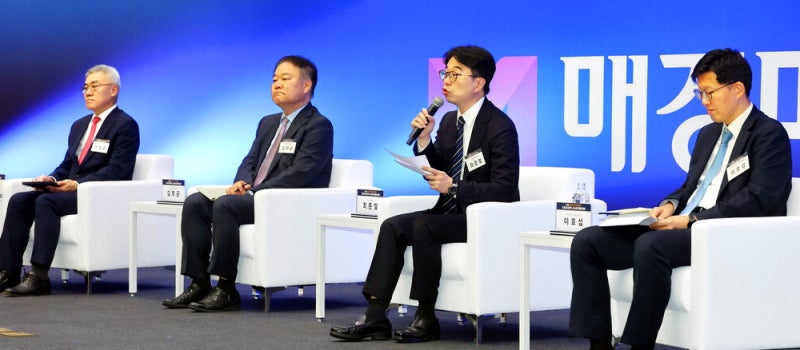 "상장사 68% 아직도 저평가 … 배당 늘려 장기투자 유도해야"