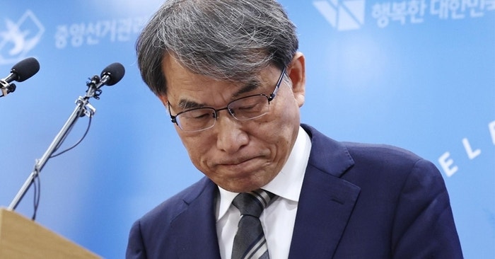 [속보] ‘투표지 부족’ <b>합수본</b>, <b>노태악</b> 전 선관위원장 <b>출국금지</b>