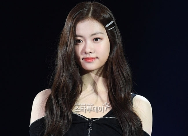 ‘르세라핌 탈퇴’ <b>김가람</b>, 배우로 새 출발…매니지먼트 구와 <b>전속계약</b>