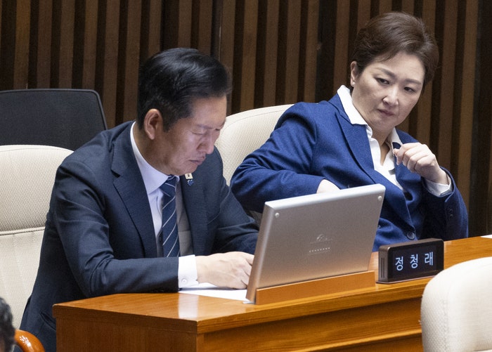 이언주 “이러니 지지율 떨어지지”…민주당 ‘선관위 사태 대응’에 직격