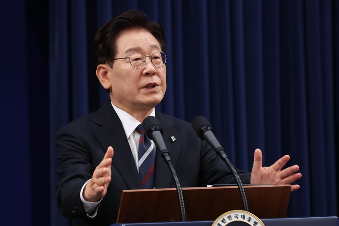 [속보] 이 대통령 “선관위 ‘원포인트 개헌’이라도 해야…필요시 대통령 발의”