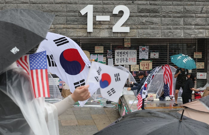 지방선거 <b>투표</b>당일 재구성하는 합수본…주말동안 압수물 집중분석