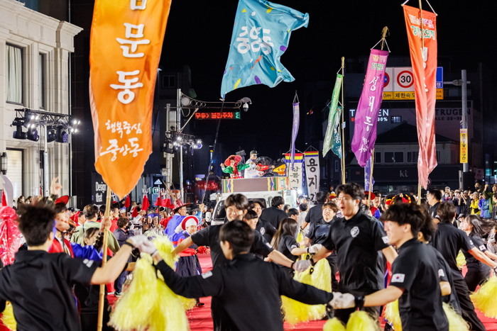 강릉단오제 신통대길 길놀이 / 사진= 강릉단오제