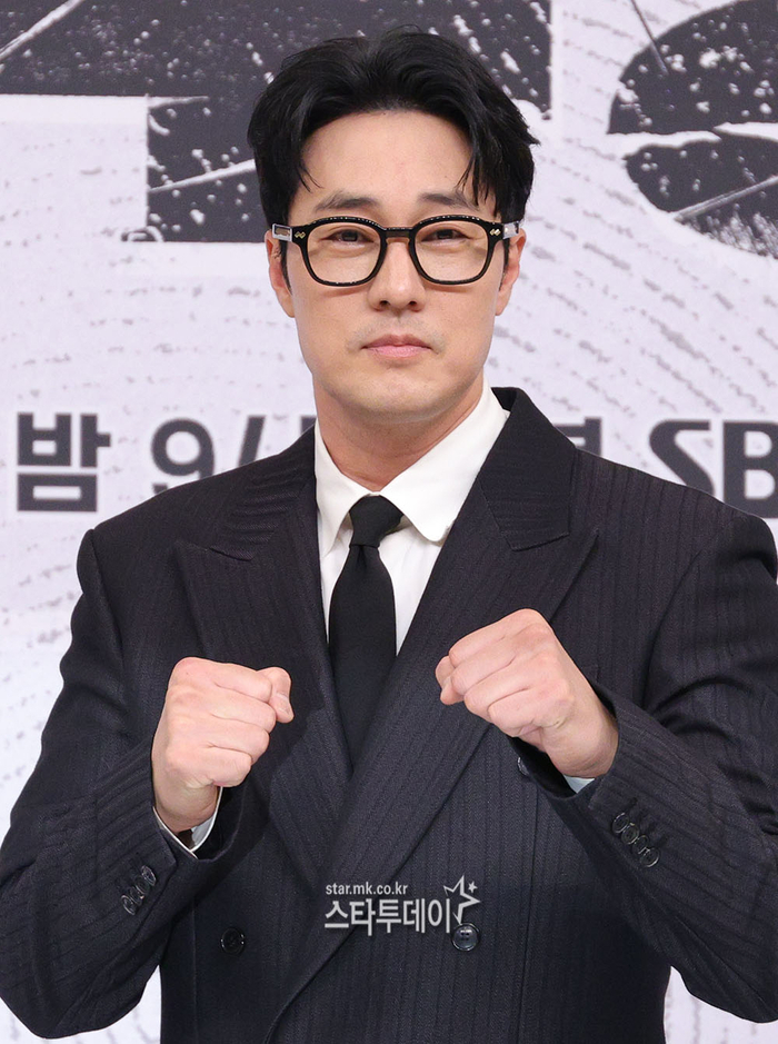 ‘흑화’한 소지섭, ‘김부장’으로 13년만 SBS 복귀