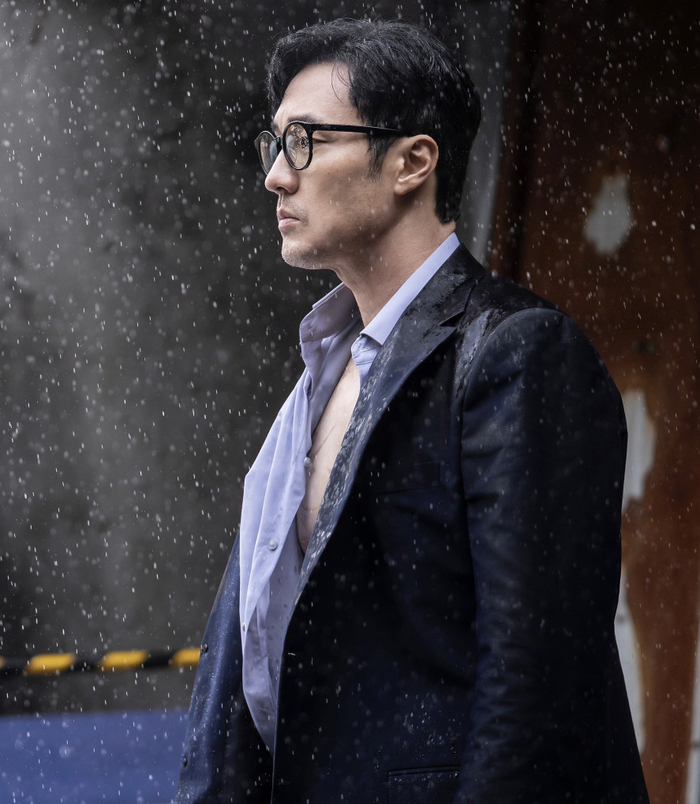 소지섭, 13년만 SBS 복귀 성공…‘김부장’ 첫방 9.5%