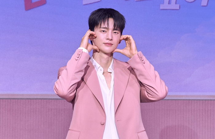 ‘<b>모솔연애2</b>’ <b>서인국</b> “노래 고백 공격 실패, 내 인생의 큰 사건”