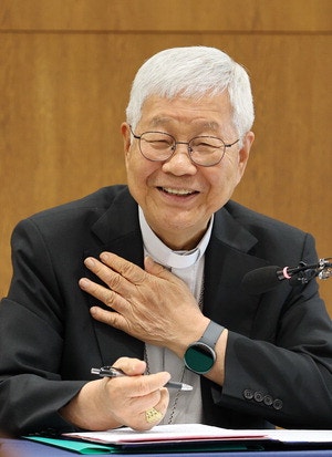 "李대통령, 교황께 韓추기경 추가임명 부탁"