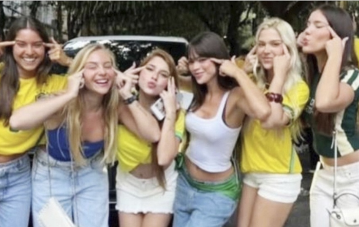 사과 대신 이런 짓을…브라질 축구팬 ‘눈찢기’ 논란 거세지자 한 일