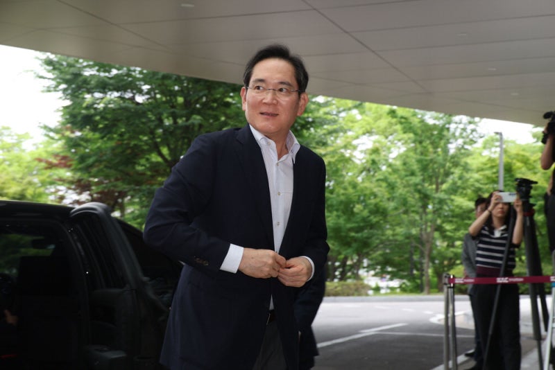 파업·DX부진·대규모 투자부담…최대실적에도 웃지 못하는 삼성