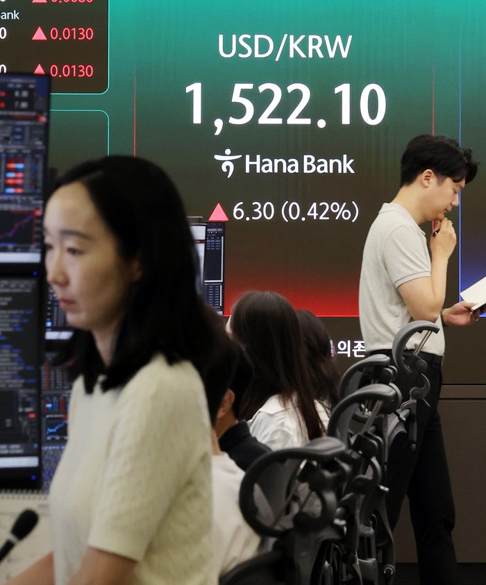 [속보] 환율 장중 1500원 하회…5월 29일 이후 처음