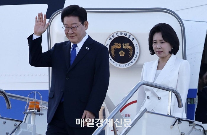이 대통령, IMF 전망 언급하며 “국민들 체감 어려운 점 알아…모두의 성장 만들 것”