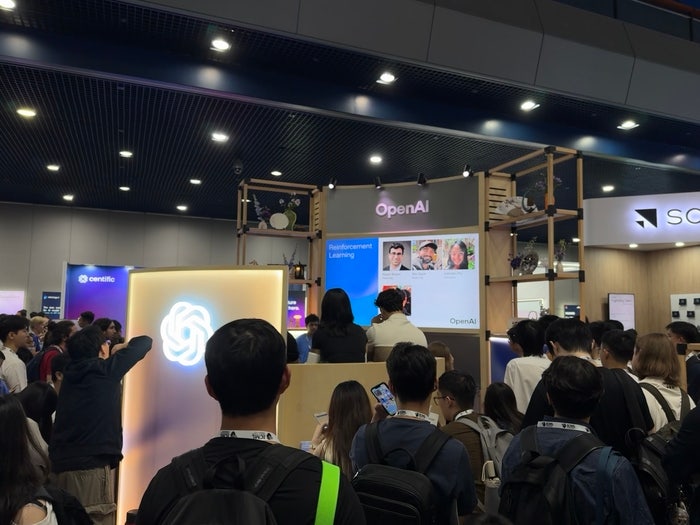  ICML 2026 스폰서 부스를 차린 오픈AI.학회 기간 노엄 브라운 오픈AI 리서치 부문 부사장이 부스를 찾아 연구자들과 세션을 진행하는 등 관람객들의 관심을 집중시켰다.[정호준 기자]