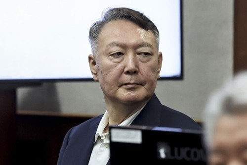 ‘명태균 <b>무상</b> <b>여론조사</b>’ <b>윤석열</b>, 1심 선고…김건희는 무죄