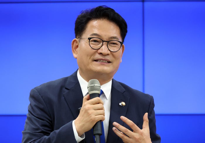 “상대는 동의 않는데 혼자 이재명 외치는 건 스토커”…<b>정청래 직격</b>한...