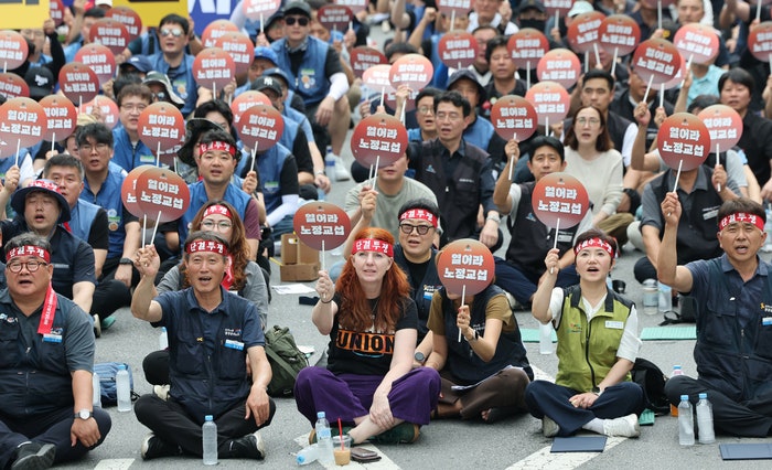‘원청 직접 교섭 요구’ 15일 <b>민주노총 총파업</b>…광화문 집회 뒤 청와대...
