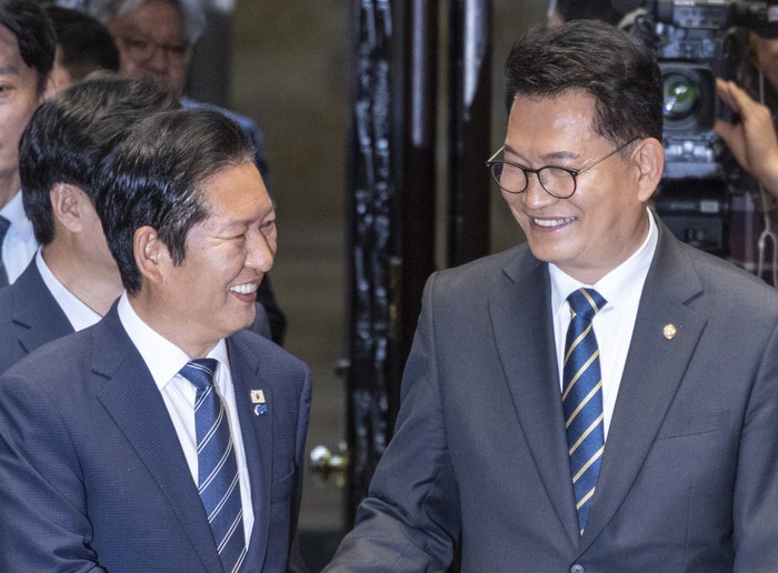 <b>송영길</b> “정청래, 먼저 국회의원 됐다고 이재명 대통령 깔봤나”