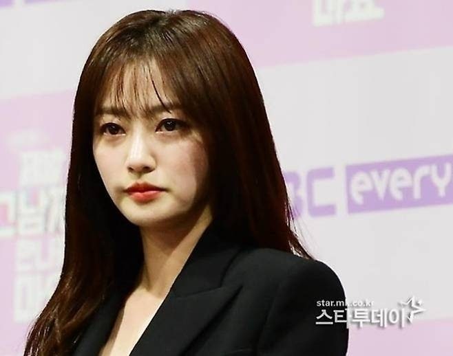 학폭 의혹 제보자 검찰 송치, 송하윤 측은 여론전 안 한다며 선 긋기