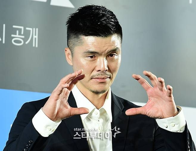 "홍명보 나가!" 국가대표 골키퍼 김영광의 멈추지 않는 돌직구 저격