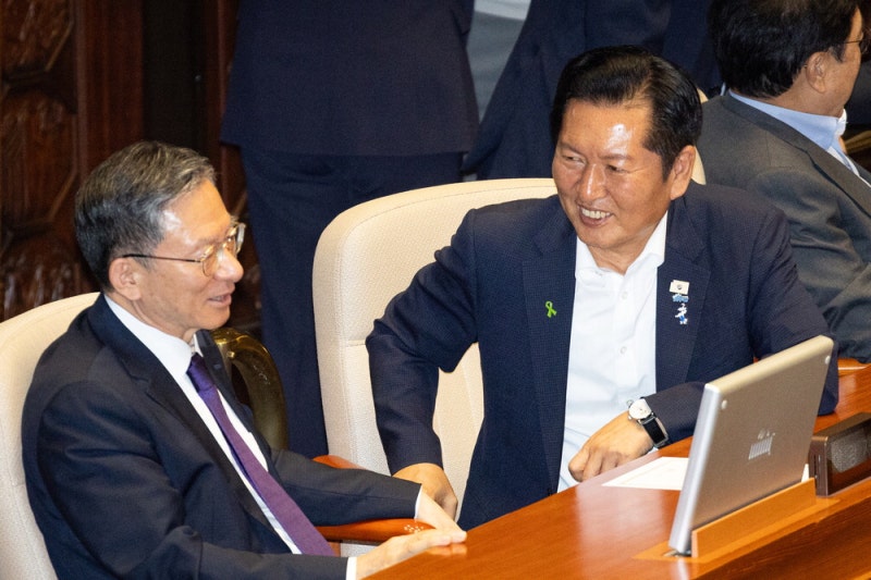 與, 각계 우려에도 졸속 처리 … 국힘 "헌정사의 수치" 강력 반발