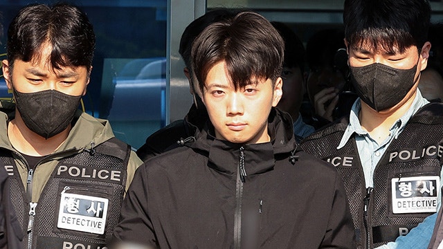 차량 위치·집 비밀번호까지 넘겼다…‘<b>장윤기 사건</b>’ 경찰 2명 <b>기소</b>