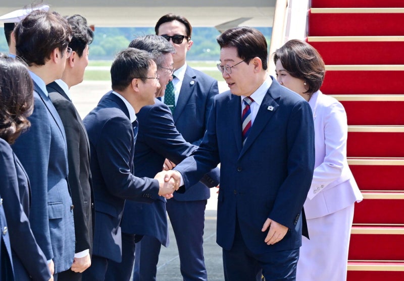 헬기타고 靑향한 李… 레버리지 대책 효과부터 살펴봐